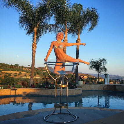 White Party Giant Champagne Glass Tonya Kay White Party Giant Champagne Glass Tonya Kay